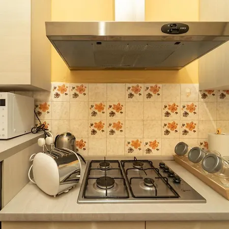 Trilocale Con Parcheggio Privato Milano