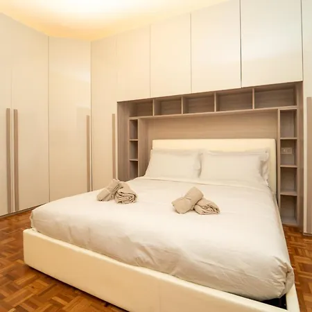 Trilocale Con Parcheggio Privato Apartment Milan